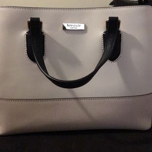 Kate spade purse with dust bag